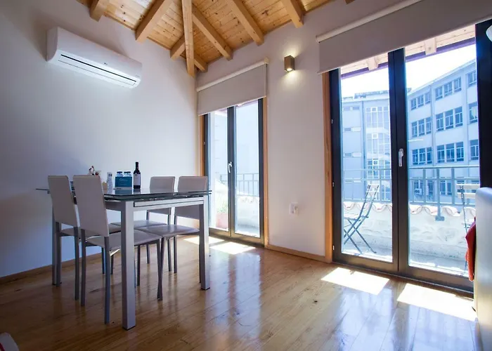 Livingporto By Hosts شقة